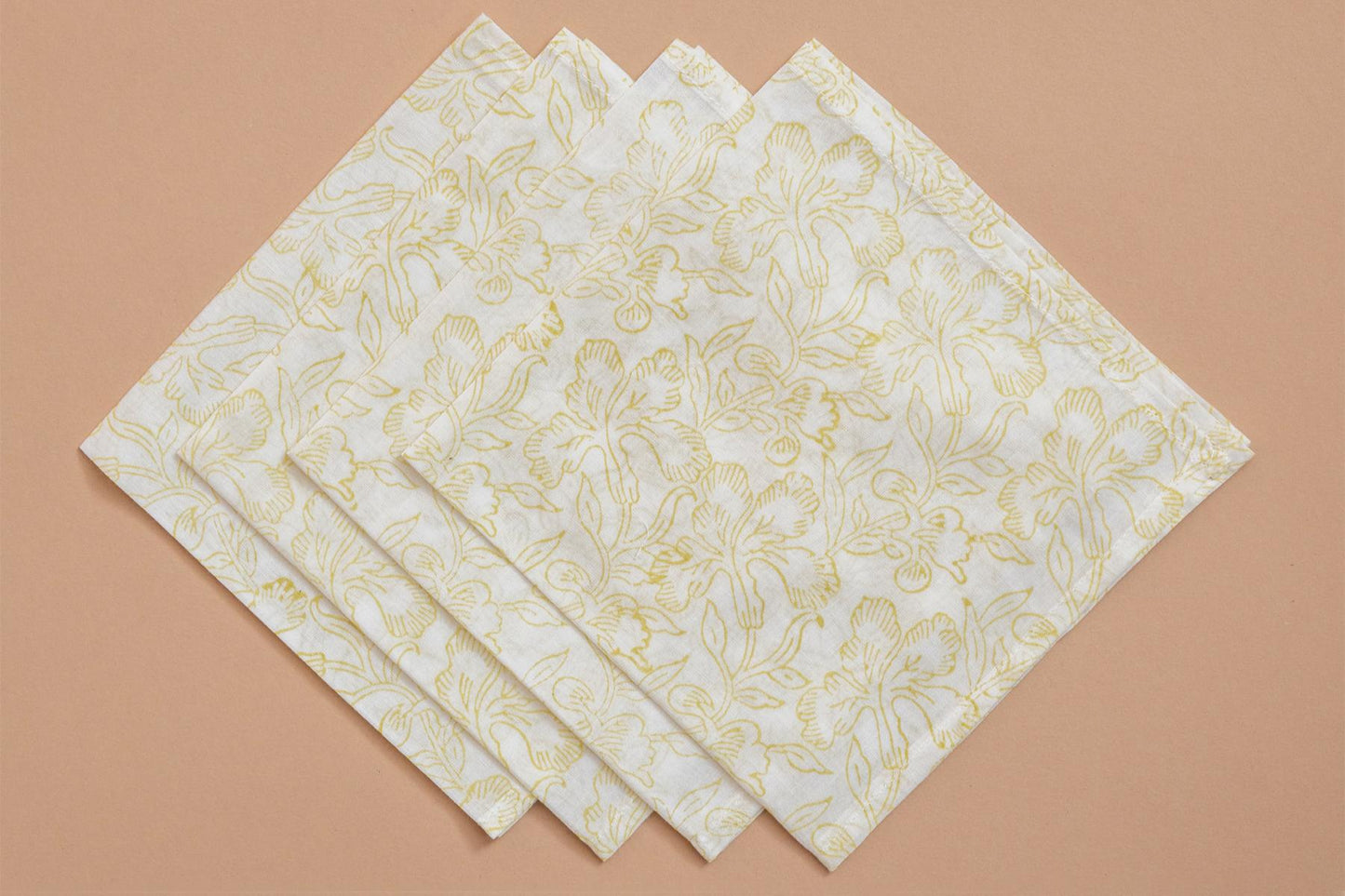 Lilac Blooming Elegance Table Linen Set