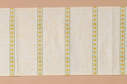 Yellow Parrot Table Linen Set