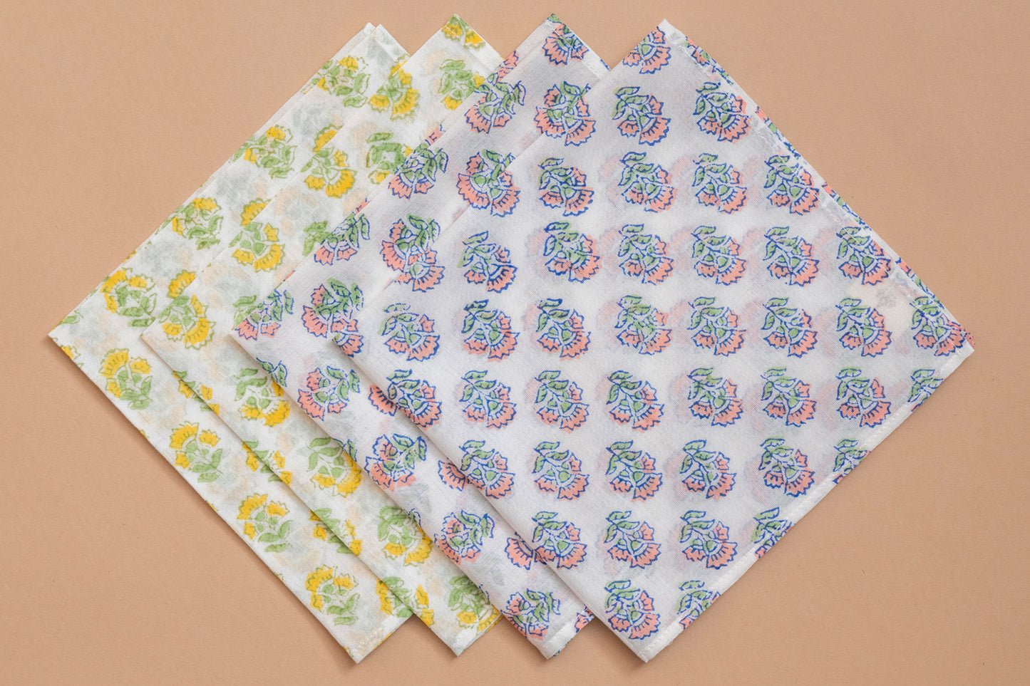 Multicolor Reversible Table Linen Set
