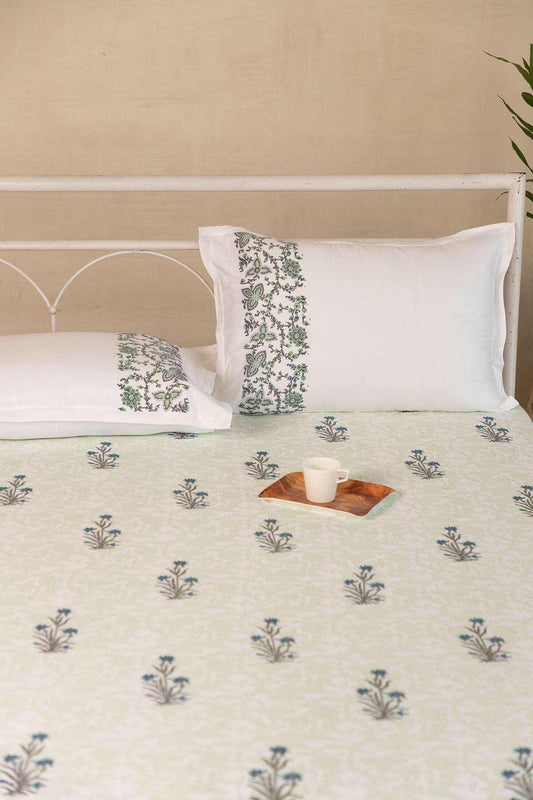 Jade & Space Blue Lily Bedsheet