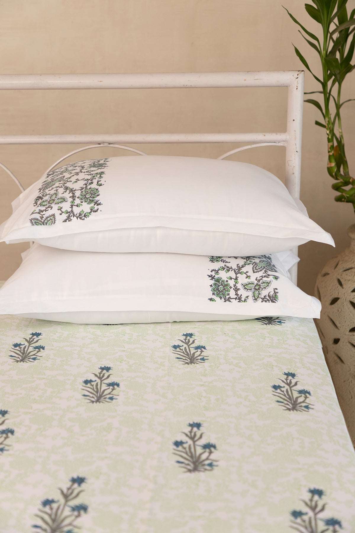 Jade & Space Blue Lily Bedsheet