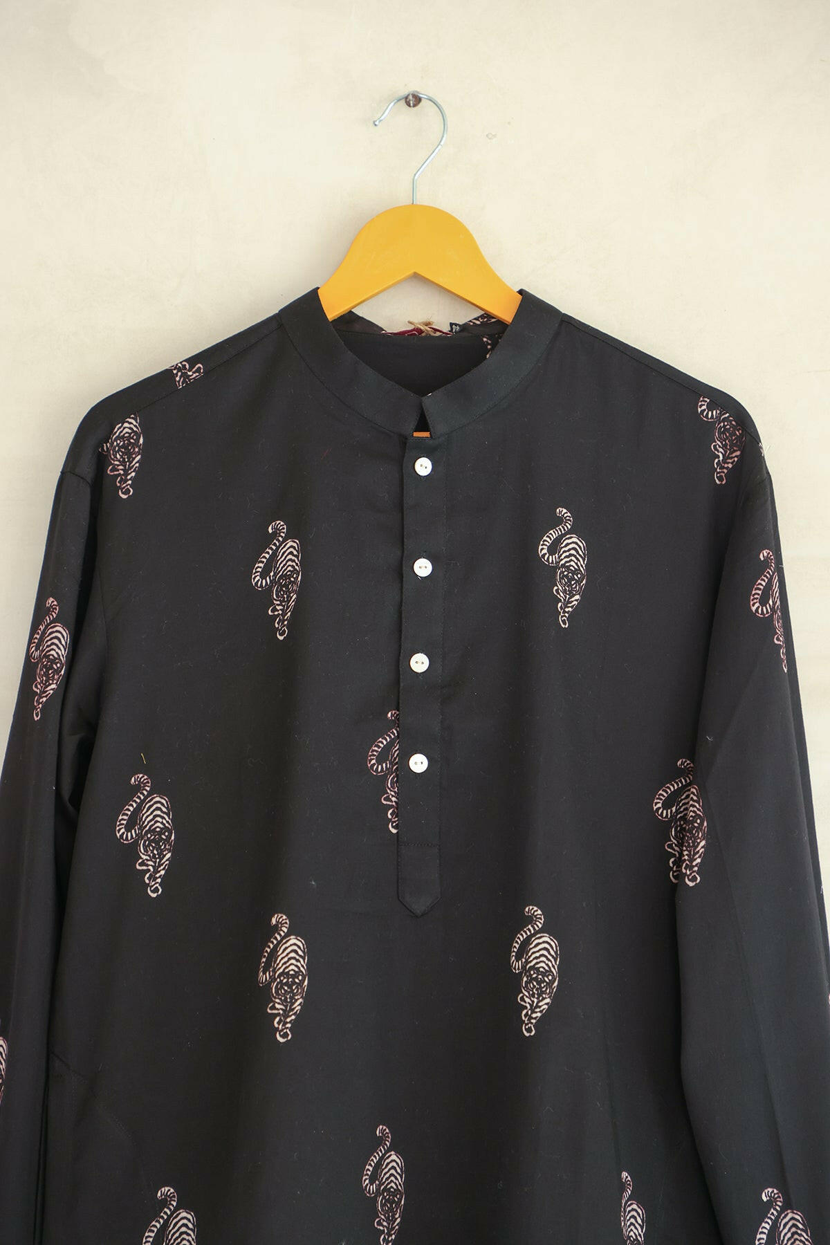 Black Men's Tiger Kurta