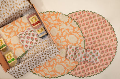 Peach Scalloped Reversible Festive Dining Mat Set