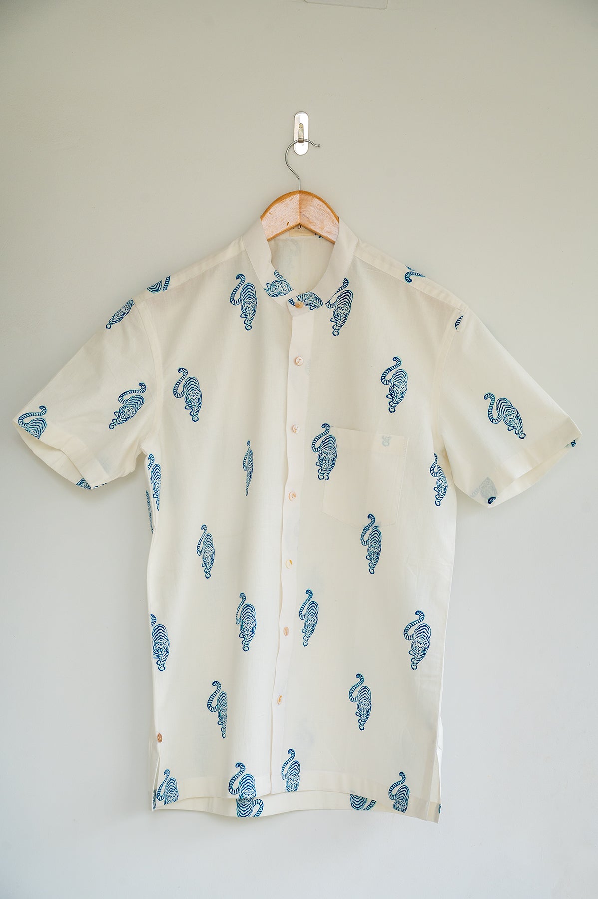 Blue Tiger Men's Shirt