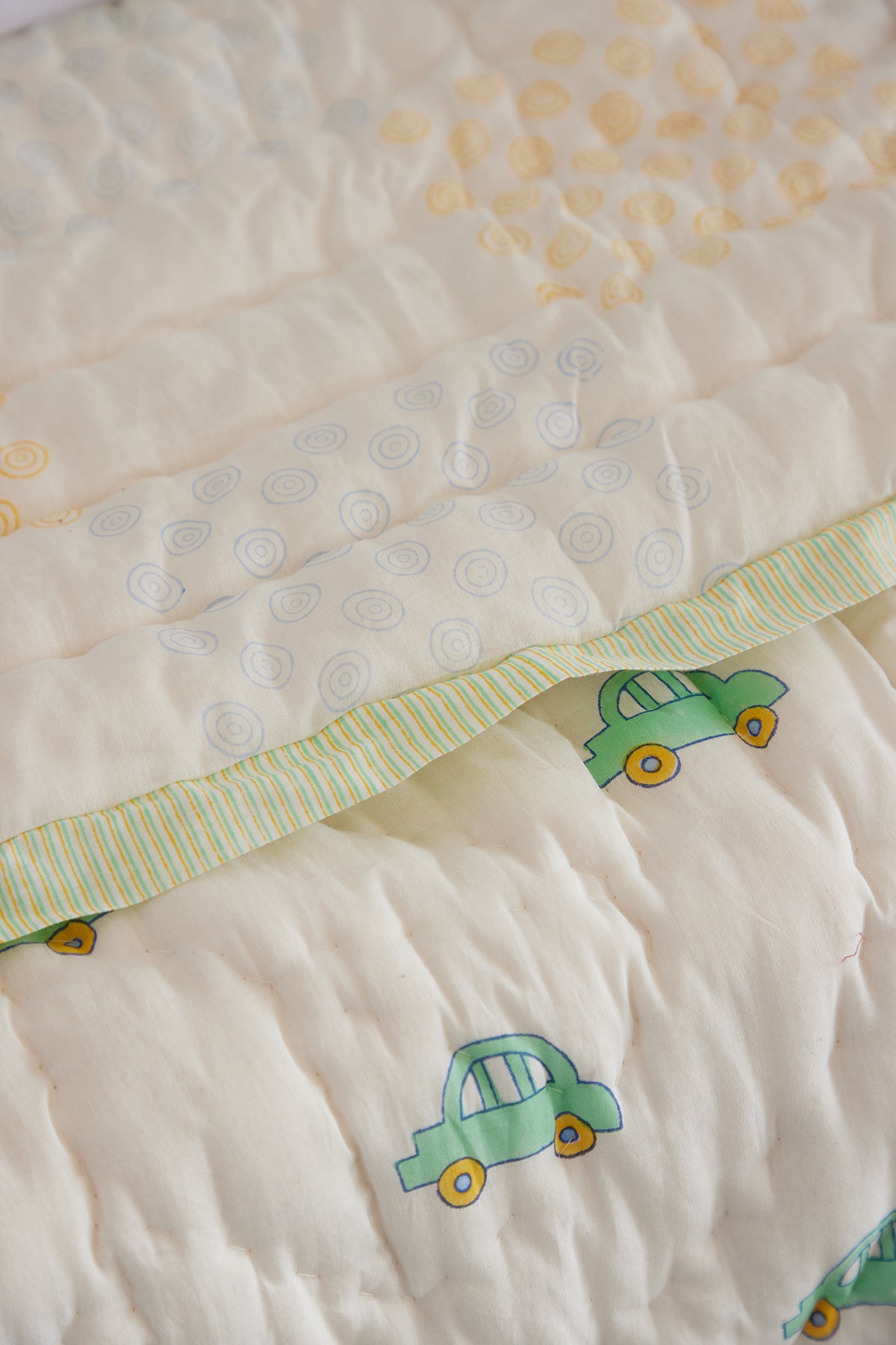 Holiday Green Car Baby Quilt