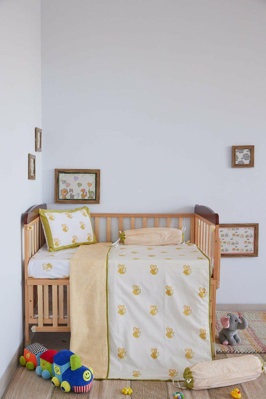 The Queen Bee Cot Set