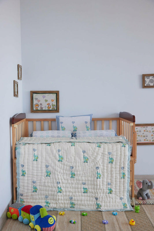 Jumbo Junior Cot Set