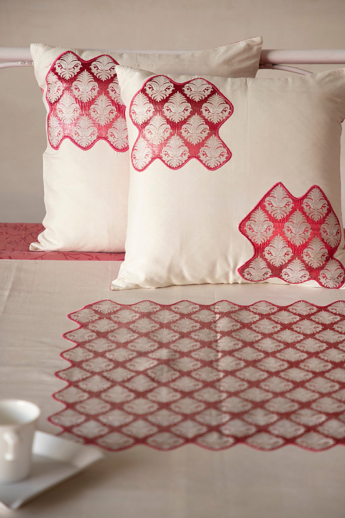 Pink Hazelnut Premium Bedcover
