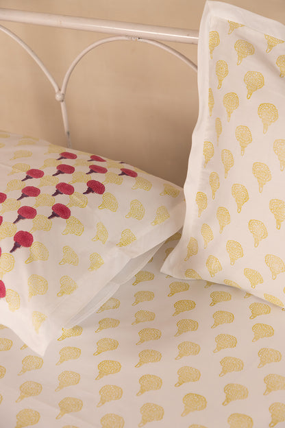 Mulberry Marigold Bedsheet